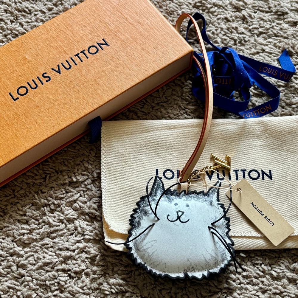 Louis Vuitton x Grace Coddington Limited Edition Cat Bag Charm